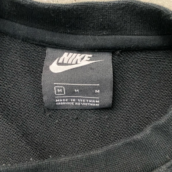 Men’s medium black Nike crewneck sweatshirt - Picture 3 of 3